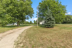 10681 Fillmore St, Zeeland, MI 49464 - Photo 15