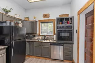 10681 Fillmore St, Zeeland, MI 49464 - Photo 19