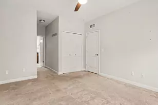 5527 Arbor Chase Dr, Ann Arbor, MI 48103 - Photo 15