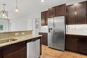 5527 Arbor Chase Dr, Ann Arbor, MI 48103 - Photo 11