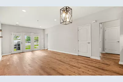 5527 Arbor Chase Drive, Ann Arbor, MI 48103 - Photo 7