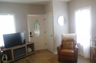 637 Leonard St NE, Grand Rapids, MI 49503 - Photo 3