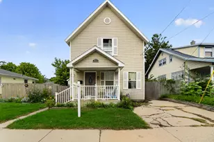 637 Leonard St NE, Grand Rapids, MI 49503 - Photo 1
