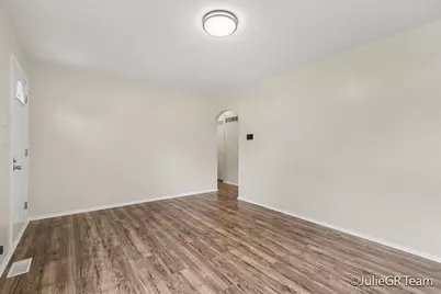 1534 Katrina Drive SE, Kentwood, MI 49508 - Photo 5