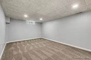 1534 Katrina Dr SE, Kentwood, MI 49508 - Photo 19