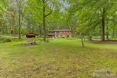 817 W Kirby Road, Battle Creek, MI 49017 - Photo 3