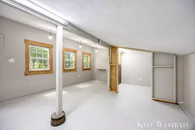 6411 11 Mile Road NE, Rockford, MI 49341 - Photo 43