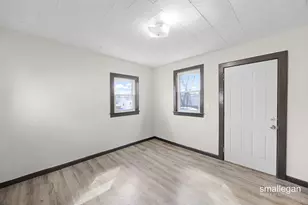 1010 Alpine Ave NW, Grand Rapids, MI 49504 - Photo 13
