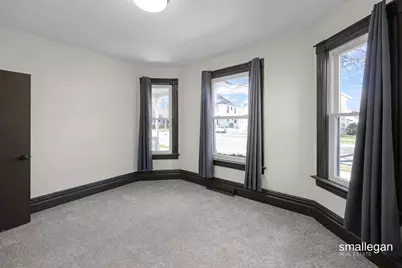1010 Alpine Avenue NW, Grand Rapids, MI 49504 - Photo 7