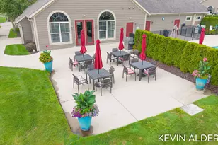 1229 Waterwalk Dr, Holland, MI 49423 - Photo 69