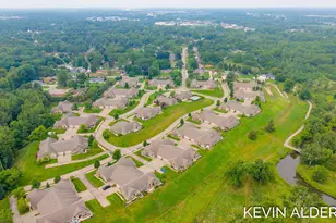 1229 Waterwalk Dr, Holland, MI 49423 - Photo 59