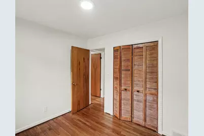 2004 Suffolk Avenue, Ann Arbor, MI 48103 - Photo 9