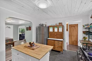 8601 Almena Dr, Kalamazoo, MI 49009 - Photo 19