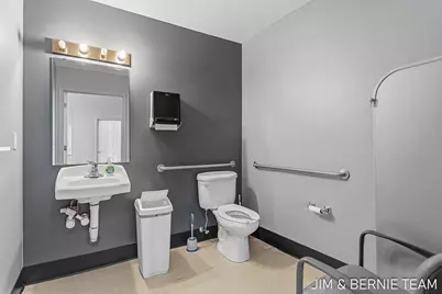 11595 E Lakewood Boulevard #7-12, Holland, MI 49424 - Photo 17