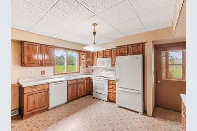 8857 Beeman Road, Chelsea, MI 48118 - Photo 9