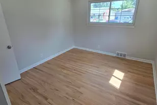 29215 Badelt St, Westland, MI 48185 - Photo 13
