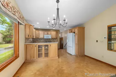 642 Bradford Place NE, Grand Rapids, MI 49525 - Photo 9