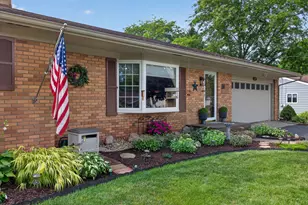4857 Fleetwood Ln, Jackson, MI 49201 - Photo 1
