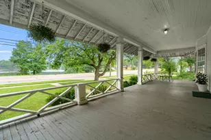 650 N Kalamazoo St, Paw Paw, MI 49079 - Photo 35