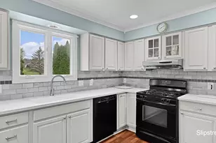 101 Chicory St NE, Comstock Park, MI 49321 - Photo 9