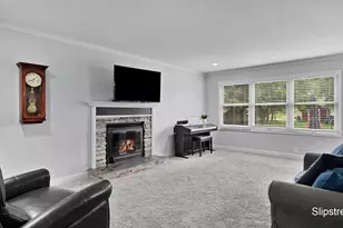 101 Chicory St NE, Comstock Park, MI 49321 - Photo 3