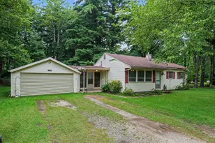 12348 Spruce St, Sawyer, MI 49125 - Photo 5