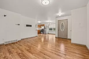 221 Lowe St, Allegan, MI 49010 - Photo 5