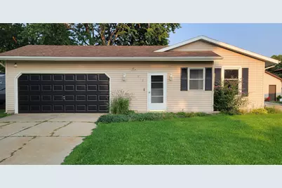 512 Faircrest Avenue NW, Grand Rapids, MI 49534 - Photo 1