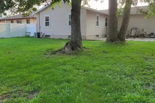 512 Faircrest Ave NW, Grand Rapids, MI 49534 - Photo 29