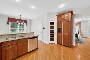 44742 Broadmoor Cir N, Northville, MI 48168 - Photo 17