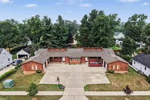 228 S Wall St, Zeeland, MI 49464 - Photo 3