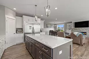 8233 Boardwalk Dr SW, Byron Center, MI 49315 - Photo 17