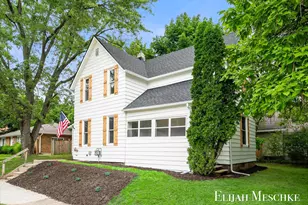 801 Coldbrook St NE, Grand Rapids, MI 49503 - Photo 5