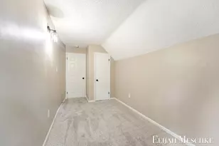801 Coldbrook St NE, Grand Rapids, MI 49503 - Photo 29
