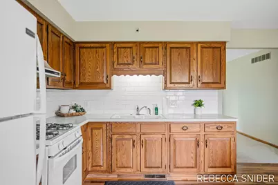 5692 Leisure S Drive SE, Grand Rapids, MI 49548 - Photo 9