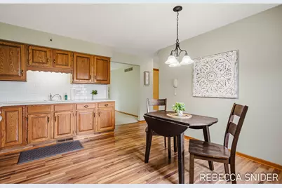 5692 Leisure S Drive SE, Grand Rapids, MI 49548 - Photo 3