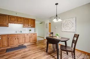 5692 Leisure S Dr SE, Grand Rapids, MI 49548 - Photo 3
