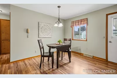 5692 Leisure S Drive SE, Grand Rapids, MI 49548 - Photo 5