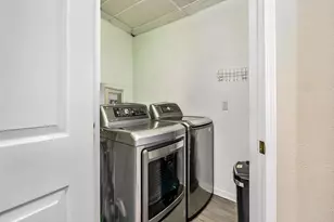 1550 Oakfield Dr, Ann Arbor, MI 48108 - Photo 25