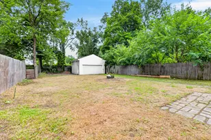 712 Fenimore Ave, Kalamazoo, MI 49048 - Photo 17