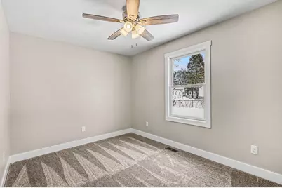 367 E Forest Avenue, Muskegon, MI 49442 - Photo 17