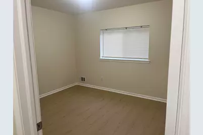 22741 Middlebelt Road, Farmington Hills, MI 48336 - Photo 15
