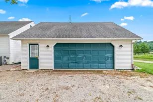 2131 Sampson Rd, Camden, MI 49232 - Photo 35