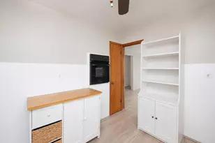 951 E Square Lake, Troy, MI 48085 - Photo 7