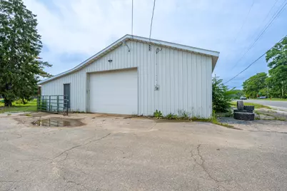 4617 Paw Paw Lake Road, Coloma, MI 49038 - Photo 35