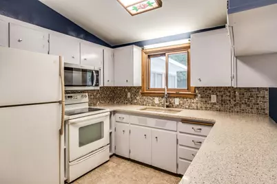 231 Beachfield Drive, Battle Creek, MI 49015 - Photo 13