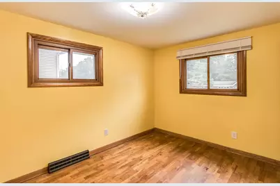 231 Beachfield Drive, Battle Creek, MI 49015 - Photo 17