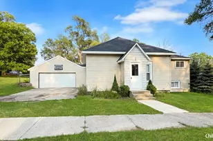 716 Root St, Belding, MI 48809 - Photo 1