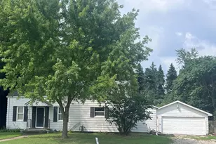 703 E Front St, Buchanan, MI 49107 - Photo 1