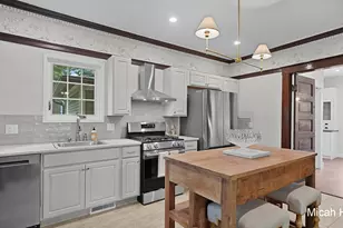 243 Orchard Hill St SE, Grand Rapids, MI 49506 - Photo 19